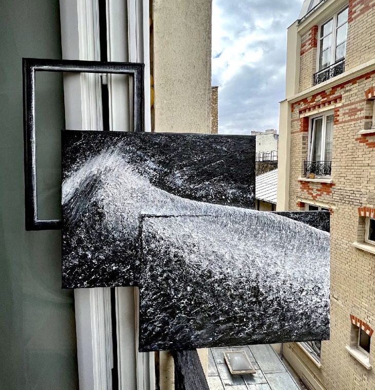 Shards, painting by Aysel Prat